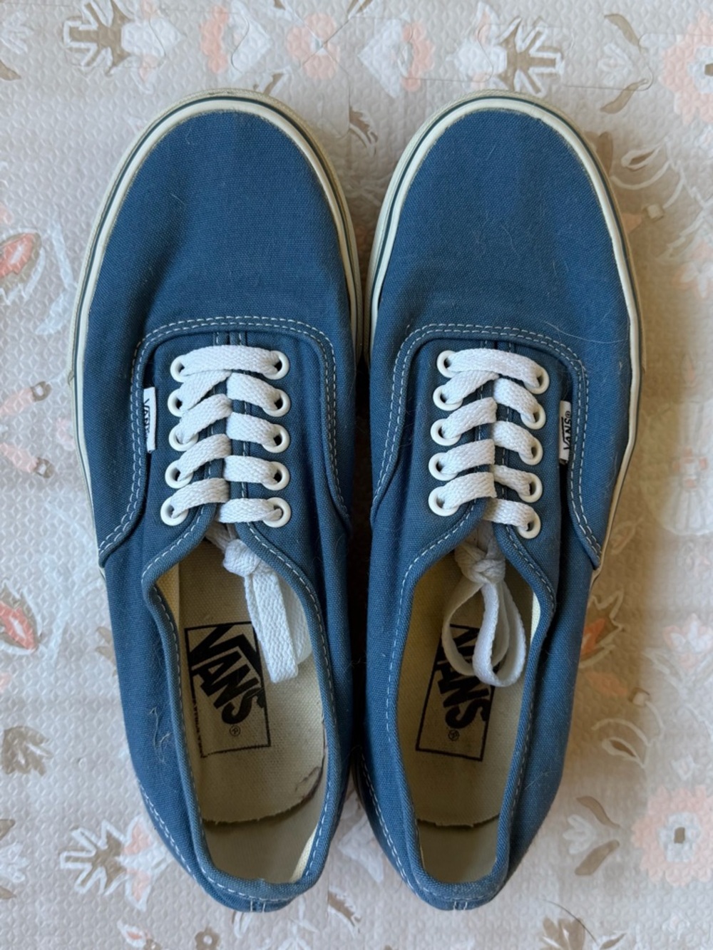 Vans Low-Top Canvas Sneakers in Navy and White - Picture 2 of 3